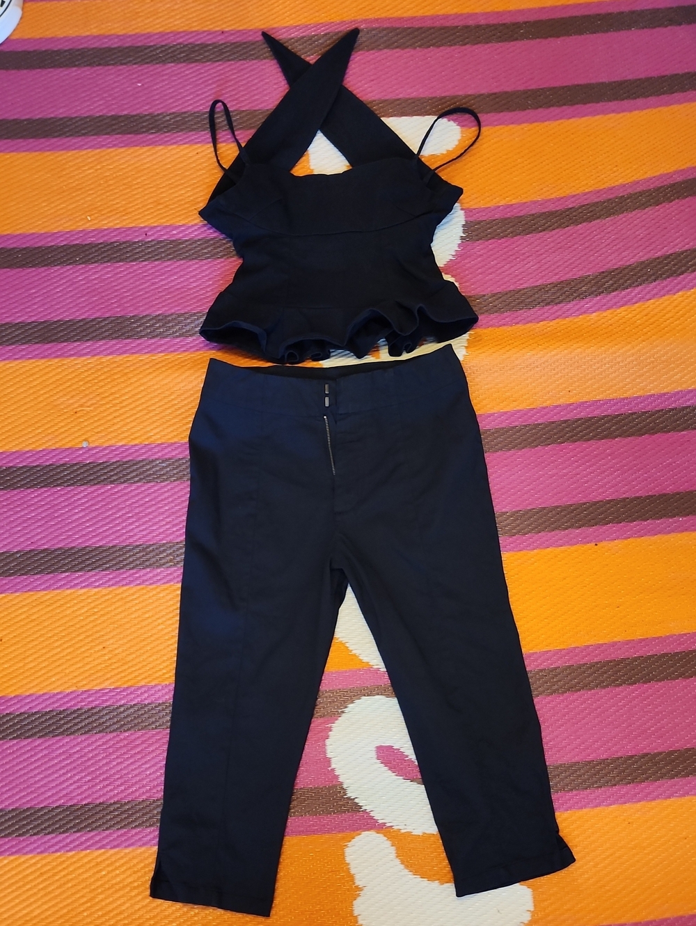 Free People 2 Pc Set:  Top And  Black Cropped High-Waist Capris